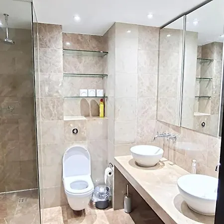 Spacious Duplex Penthouse In South Apartamento *